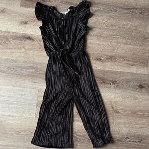Elegant Velvety Black Jumpsuit with Ruffle Sleeves Girls 10/12